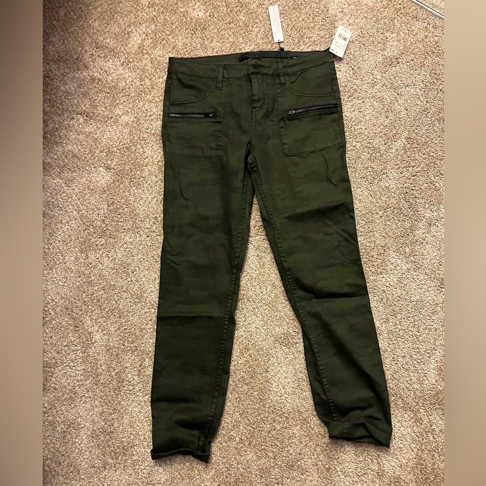 Sanctuary Ace Utility Camo Jean Pants NWT size 29